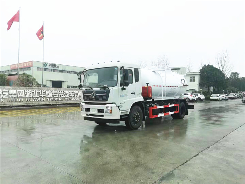 國(guó)六東風(fēng)天錦污泥運(yùn)輸車(chē)